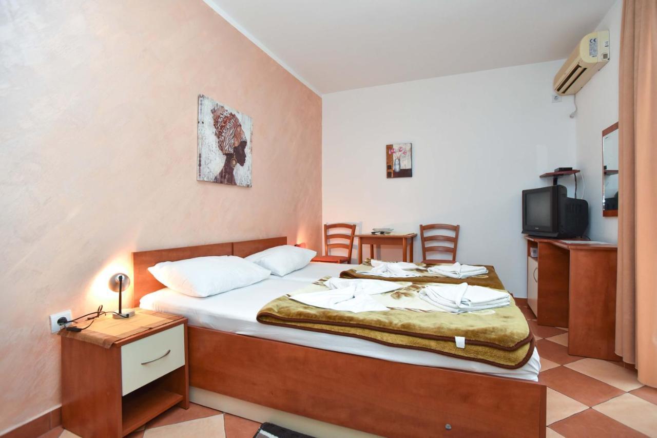 Villa Andrea Budva Bagian luar foto